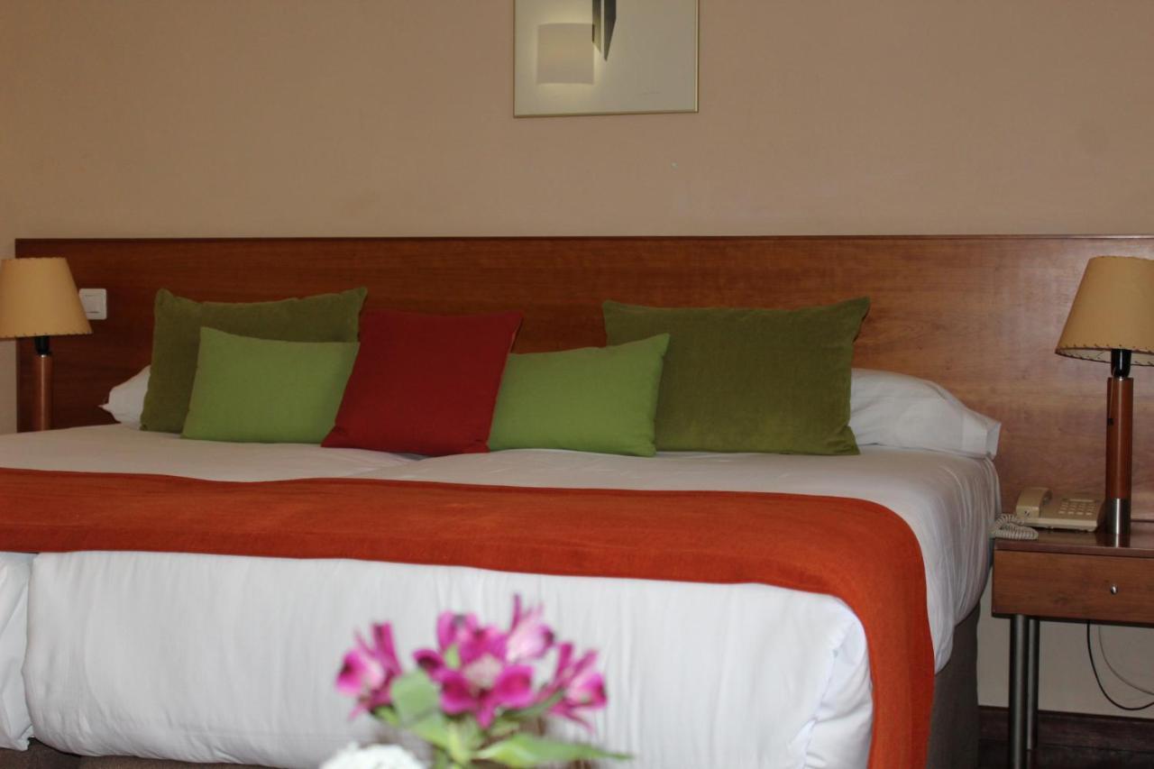 Hotel Escuela Santa Cruz Extérieur photo
