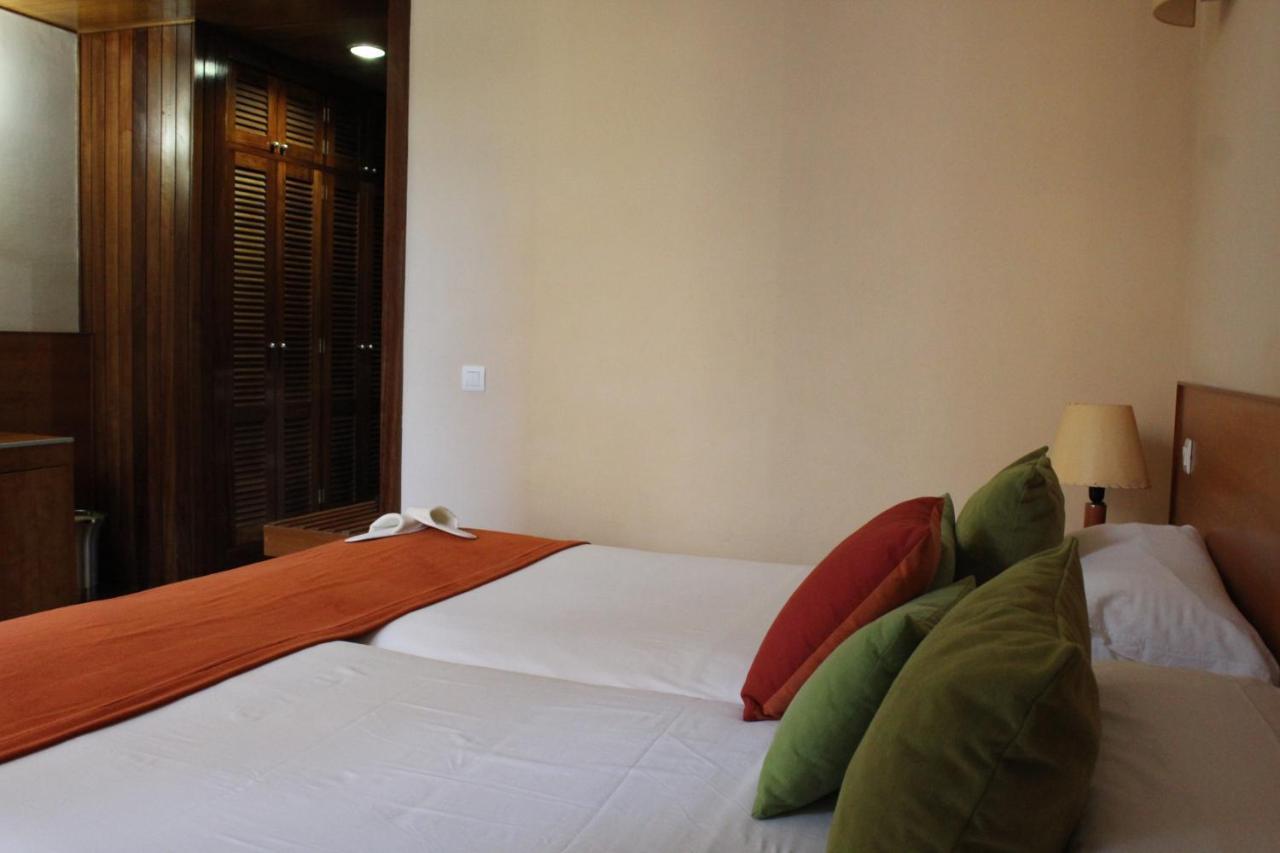 Hotel Escuela Santa Cruz Extérieur photo