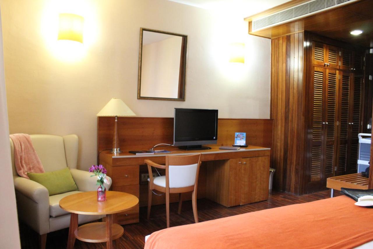 Hotel Escuela Santa Cruz Extérieur photo